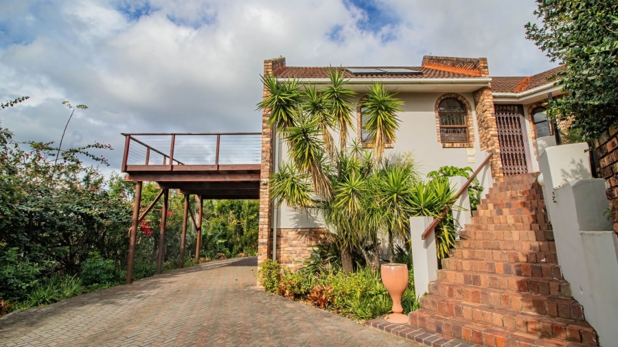 4 Bedroom Property for Sale in Vincent Heights Eastern Cape